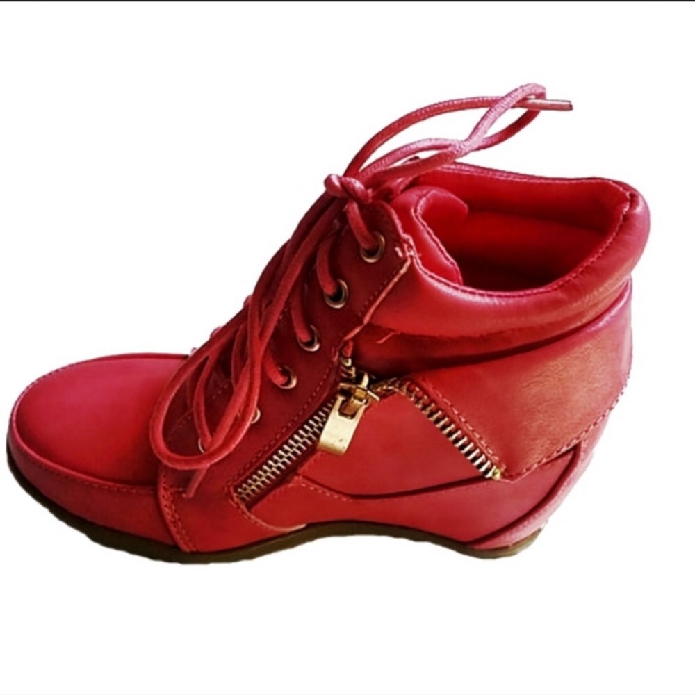 🛍️ Lucky Top  Fushia Sneakers - Picture 6 of 7